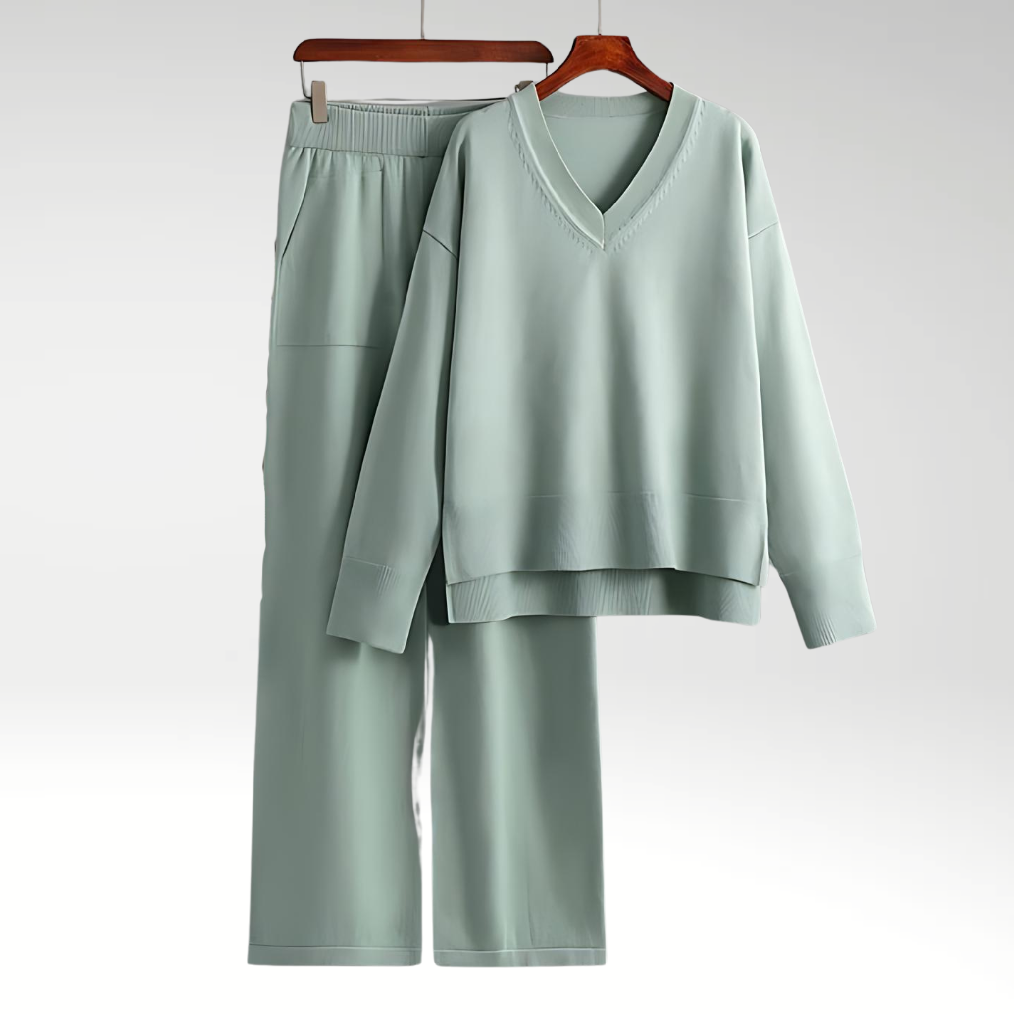 De Paris™ | Luxe V-Neck Two Piece Set