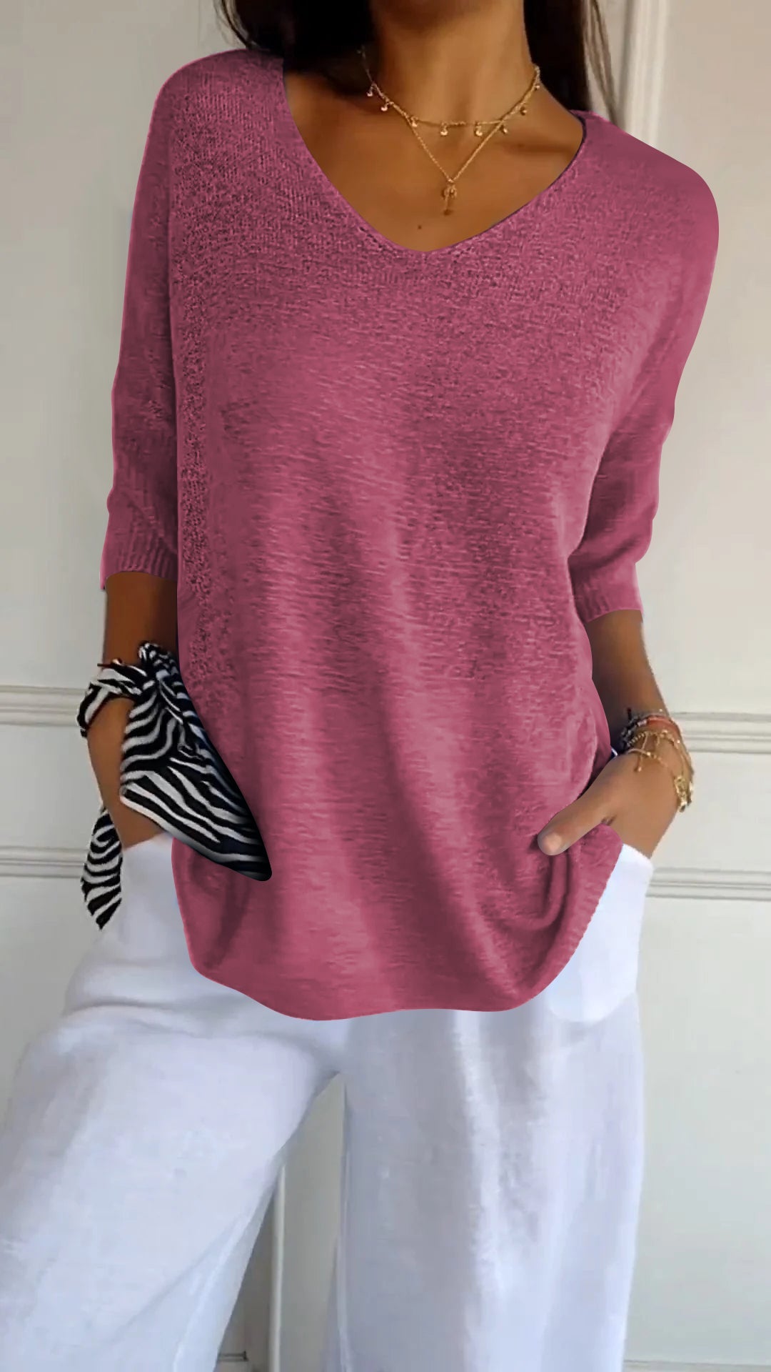 De Paris™  | Top en maille à col en V