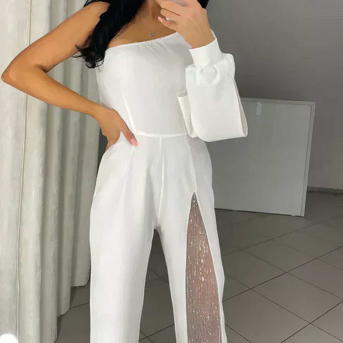 Combinaison Asymétrique à Une Épaule avec Manches Évasées en Tulle